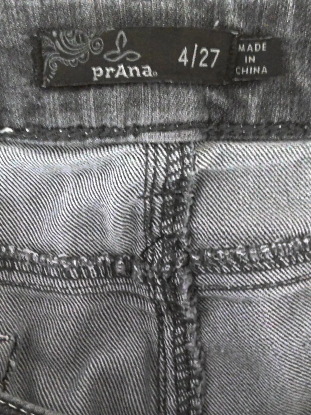 PrAna Gray Denim Jeans Low Rise Boho Slim Straight Stretch Medium Wash Sz 4 / 27